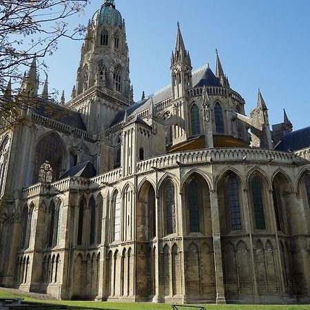 Maison De Ville Chaleureuse Au Coeur De Bayeux Luaran gambar